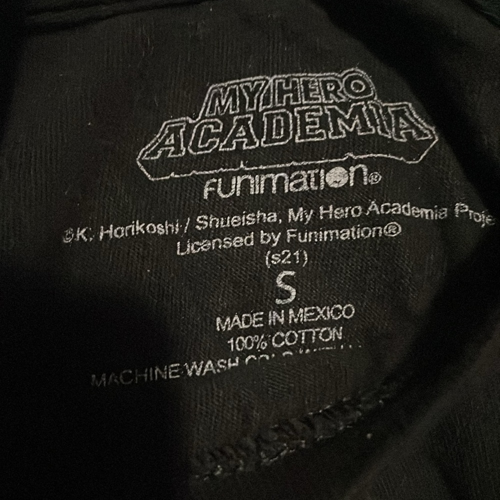 Shirt - Picture 3 of 3